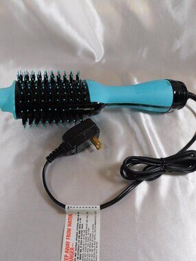 Revlon One Step Volumizer Plus Hair Dryer and Styler New without Tags